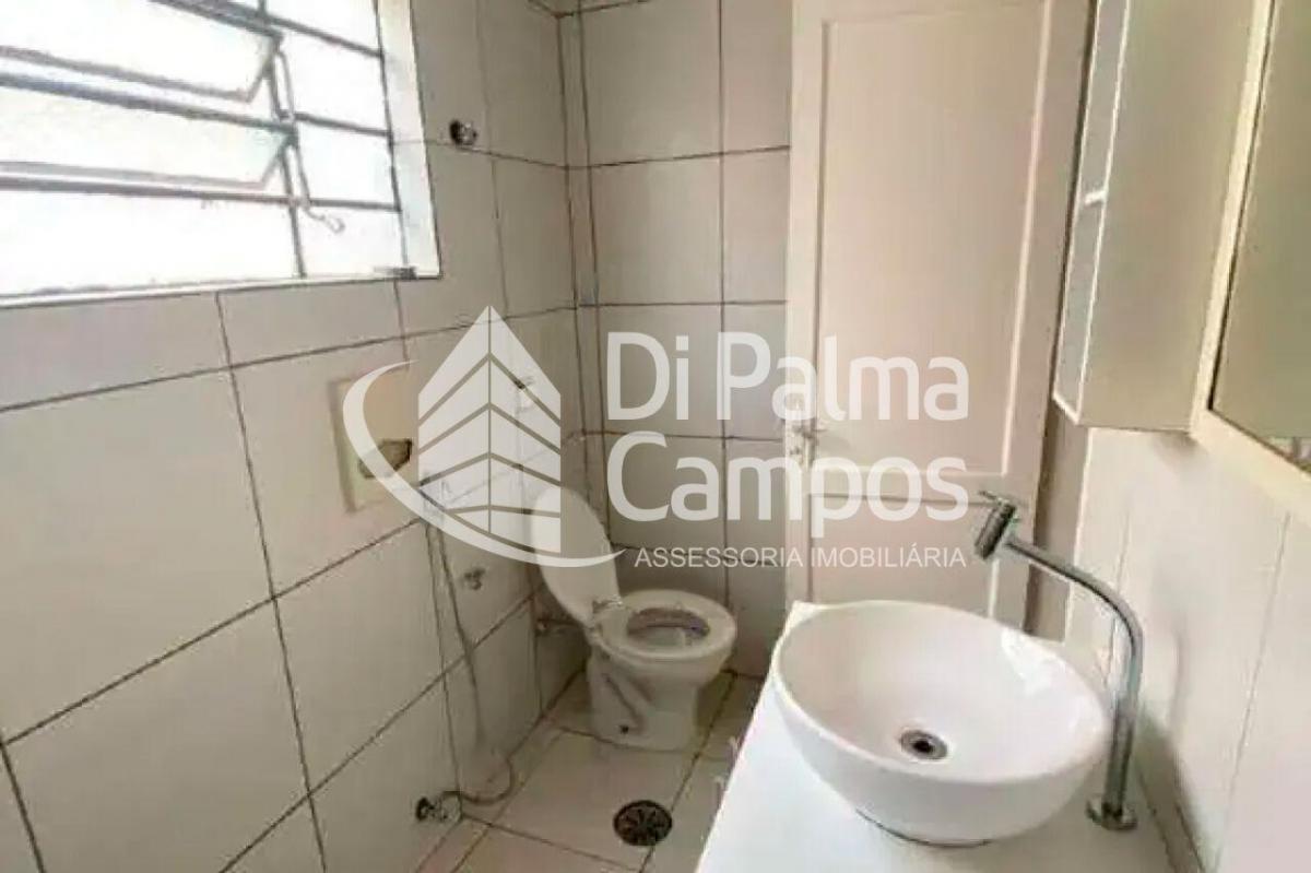 Casa no bairro Saúde com 5 quartos, quintal e fácil acesso ao metrô
