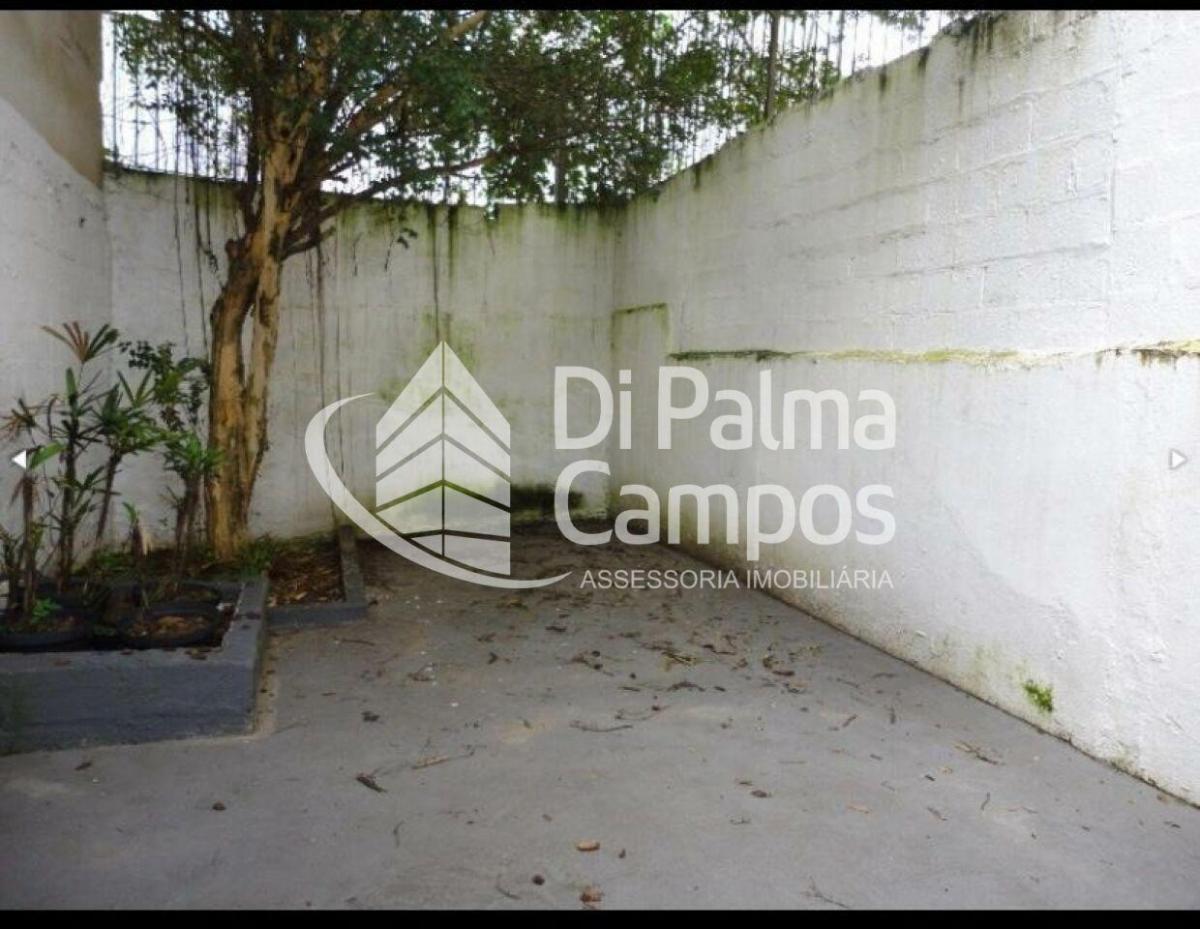 Casa no bairro Saúde com 5 quartos, quintal e fácil acesso ao metrô
