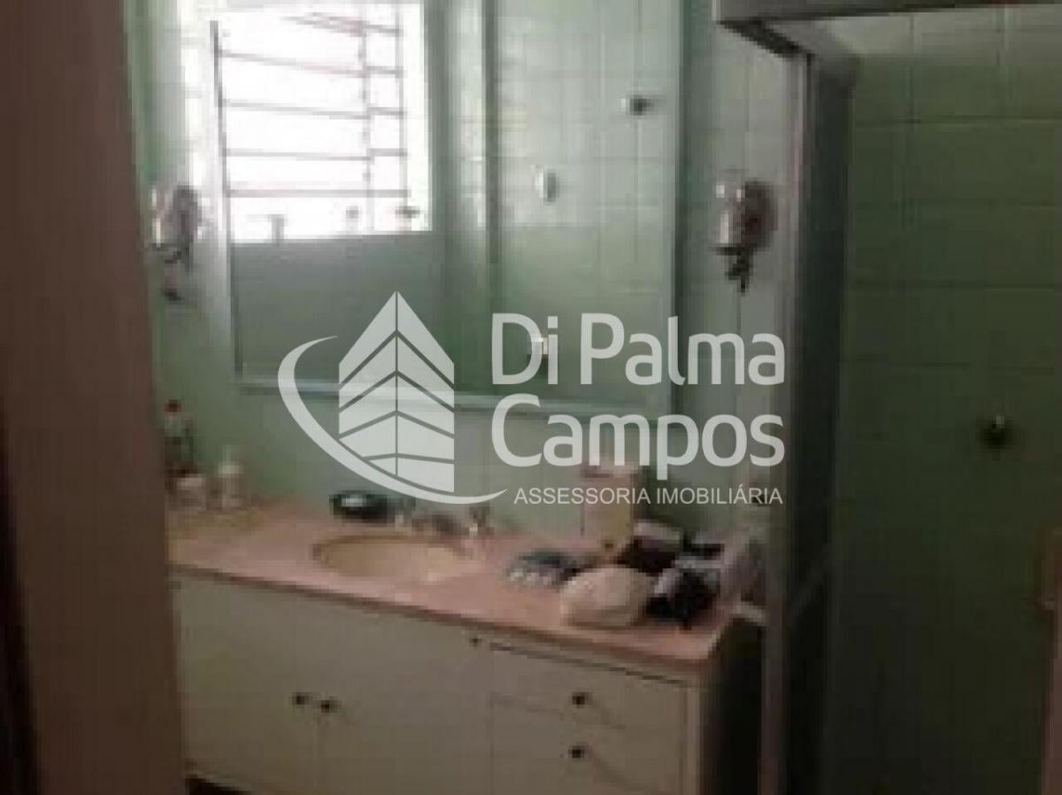 Casa mista para locação na Vila Mariana com 3 quartos, quintal e 2 vagas