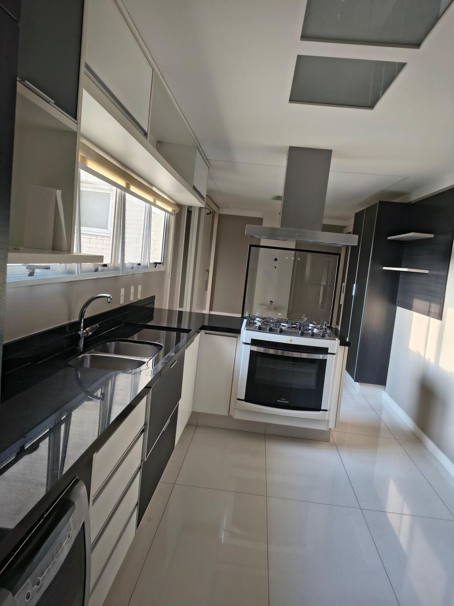 Villaggio Panamby 233.000 m² 04 Suítes 260 M² 4 Vagas + Depósito e Lazer de Club
