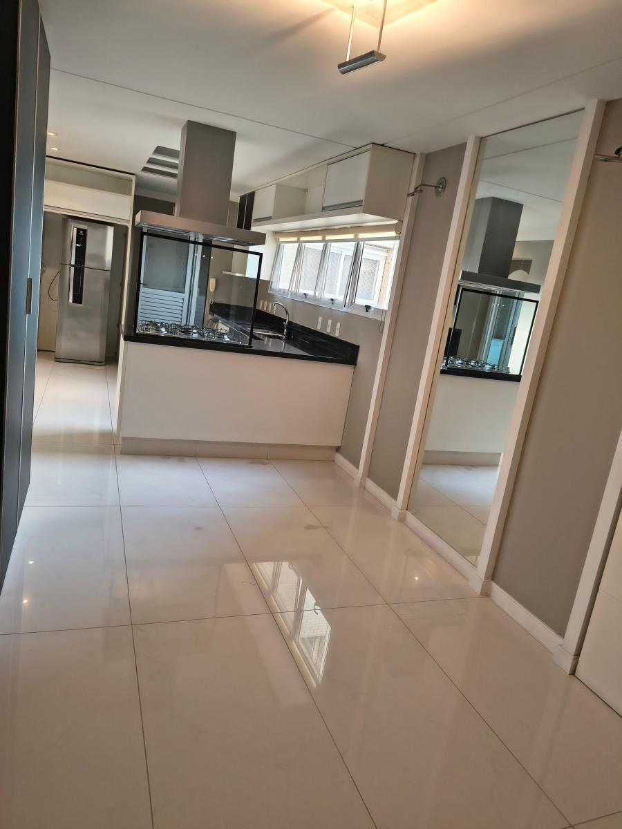 Villaggio Panamby 233.000 m² 04 Suítes 260 M² 4 Vagas + Depósito e Lazer de Club