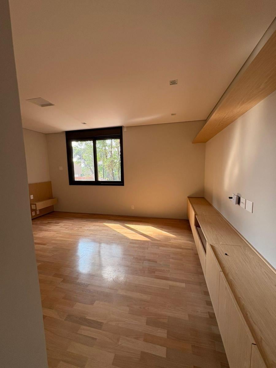 Casa de Alto Padrão em Condomínio Cidade Jardim