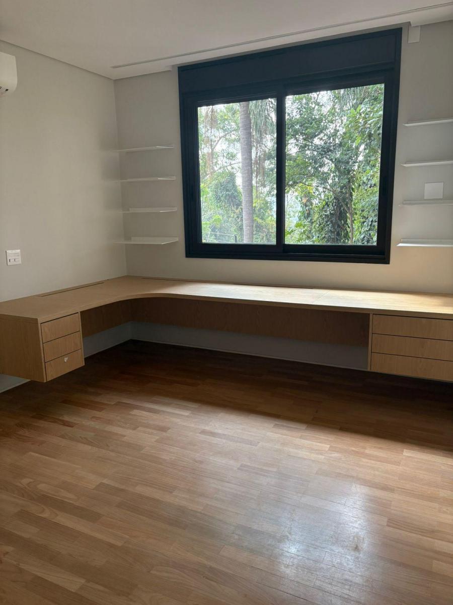 Casa de Alto Padrão em Condomínio Cidade Jardim