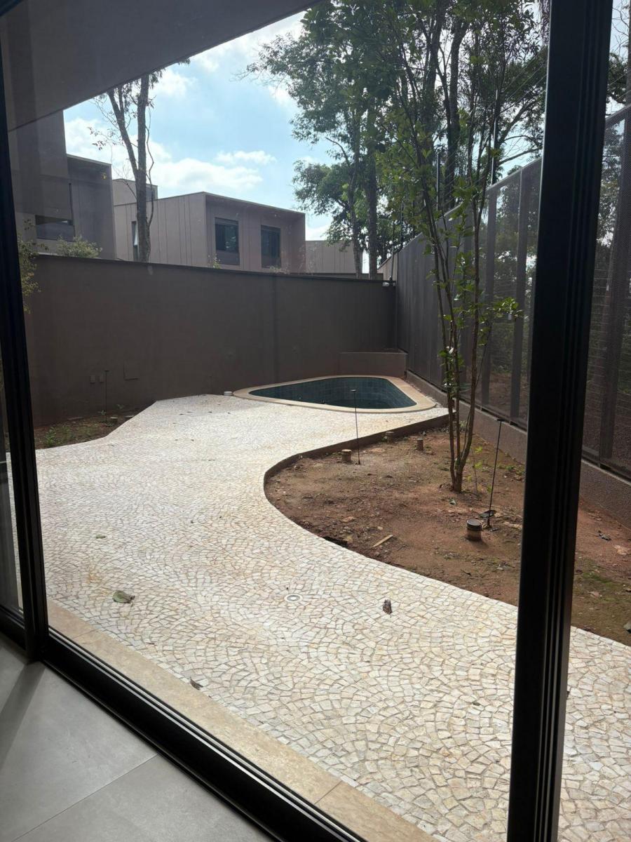 Casa de Alto Padrão em Condomínio Cidade Jardim