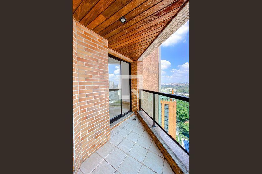 Apartamento à Venda – Vila Mariana, 6 Quartos, 218 m² – São Paulo