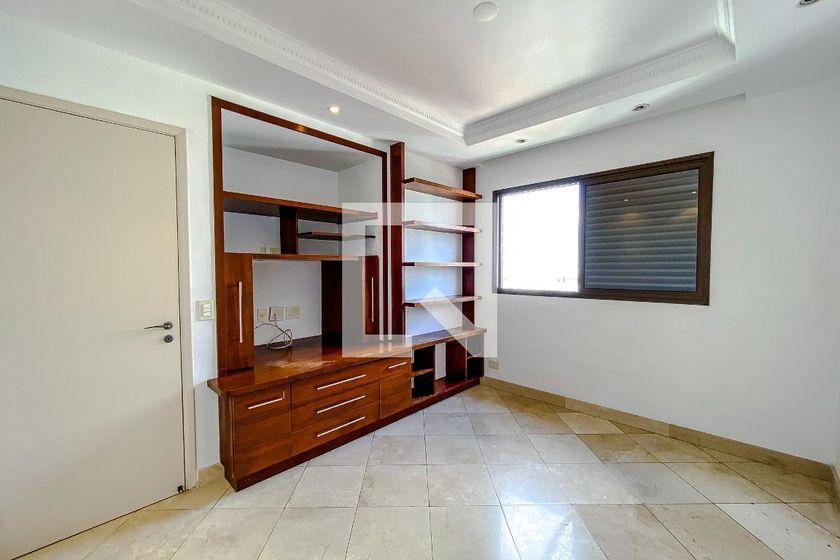 Apartamento à Venda – Vila Mariana, 6 Quartos, 218 m² – São Paulo