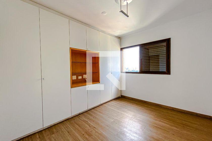 Apartamento à Venda – Vila Mariana, 6 Quartos, 218 m² – São Paulo