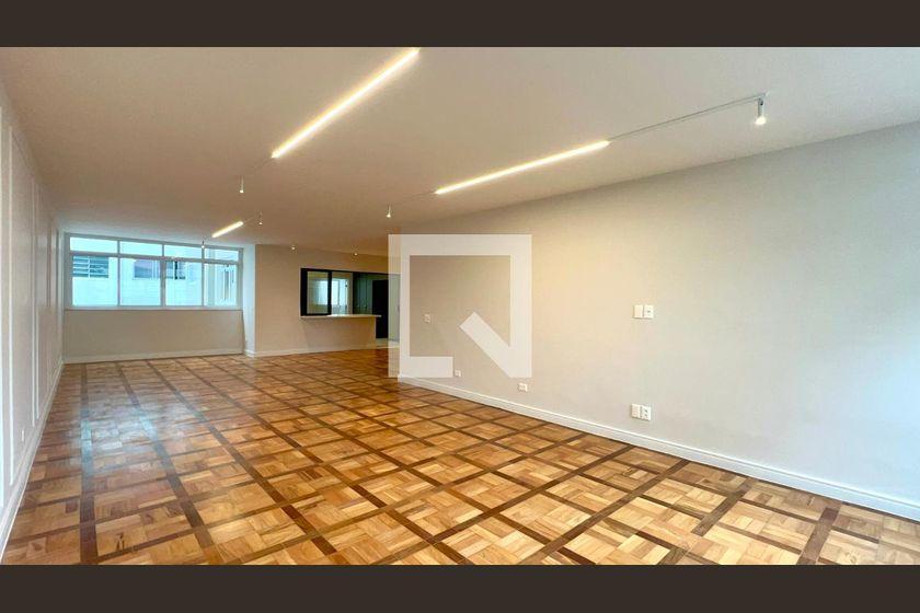 Apartamento à Venda – Jardim Paulista, 3 Quartos, 212 m² – São Paulo