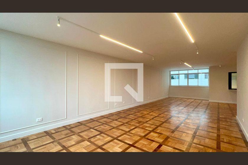 Apartamento à Venda – Jardim Paulista, 3 Quartos, 212 m² – São Paulo
