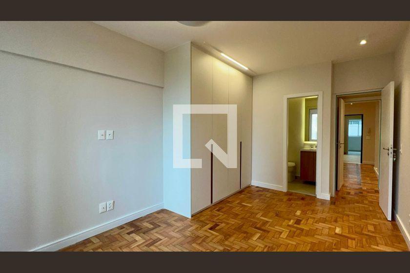 Apartamento à Venda – Jardim Paulista, 3 Quartos, 212 m² – São Paulo
