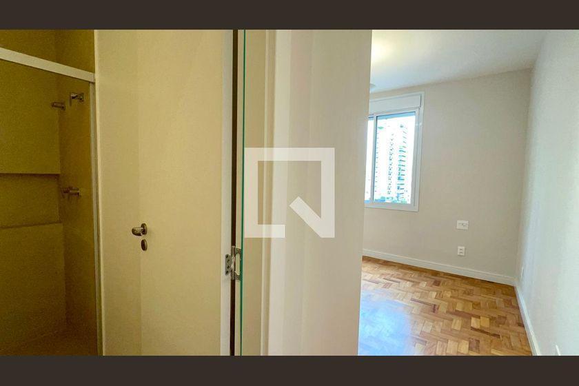 Apartamento à Venda – Jardim Paulista, 3 Quartos, 212 m² – São Paulo