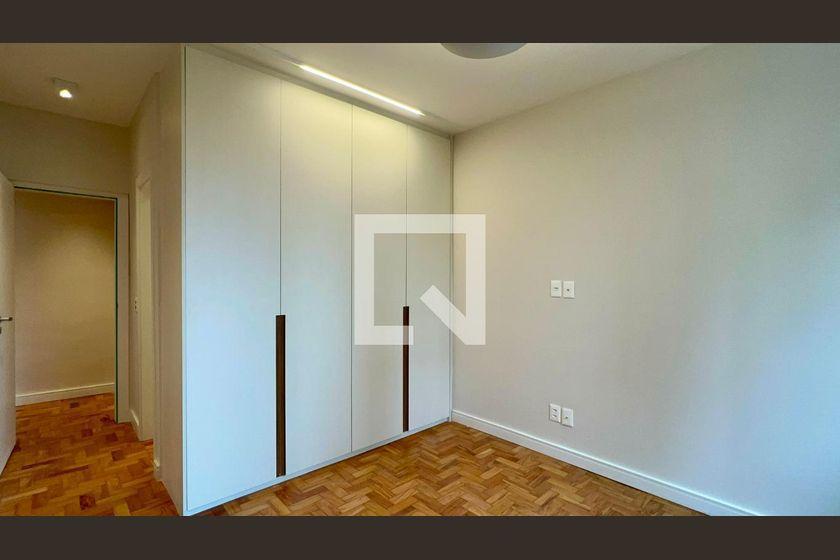 Apartamento à Venda – Jardim Paulista, 3 Quartos, 212 m² – São Paulo