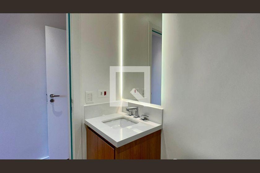Apartamento à Venda – Jardim Paulista, 3 Quartos, 212 m² – São Paulo