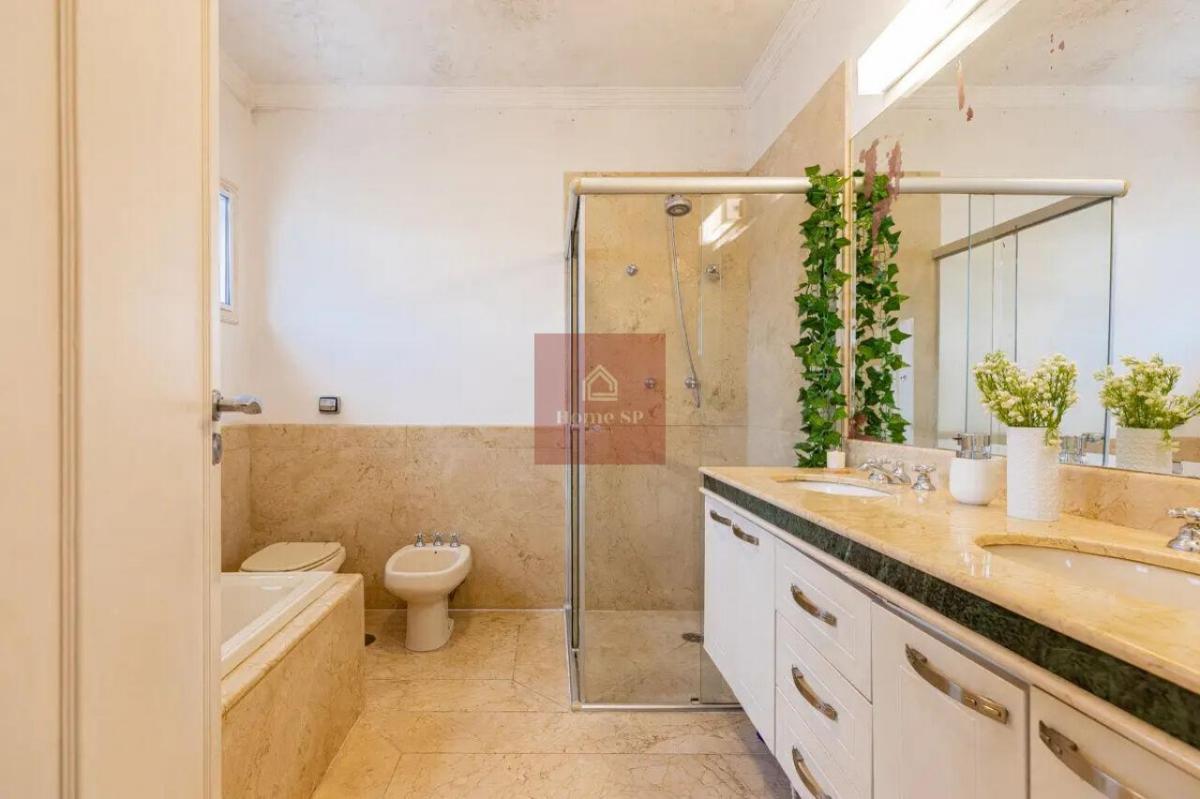 Casa em condomínio à venda Alto da Boa Vista 4 suítes 2 vagas 247 m2