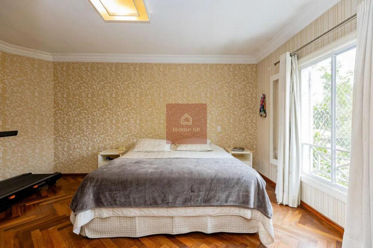 Casa em condomínio à venda Alto da Boa Vista 4 suítes 2 vagas 247 m2
