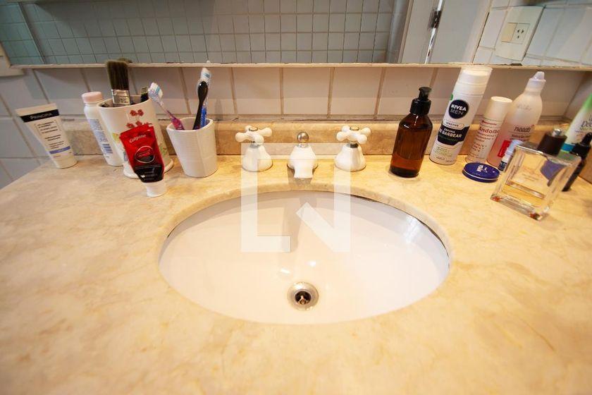 Apartamento à Venda – Jardim Europa, 3 Quartos, 170 m² – São Paulo