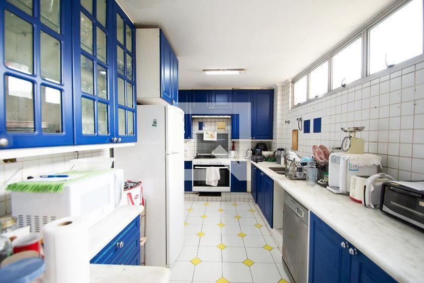 Apartamento à Venda – Jardim Europa, 3 Quartos, 170 m² – São Paulo