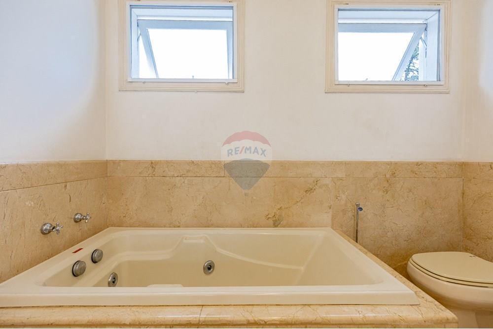 CASA DE CONDOMÍNIO NO ALTO DA BOA VISTA (JARDIM CORDEIRO) -4 QUARTOS – 247 m2