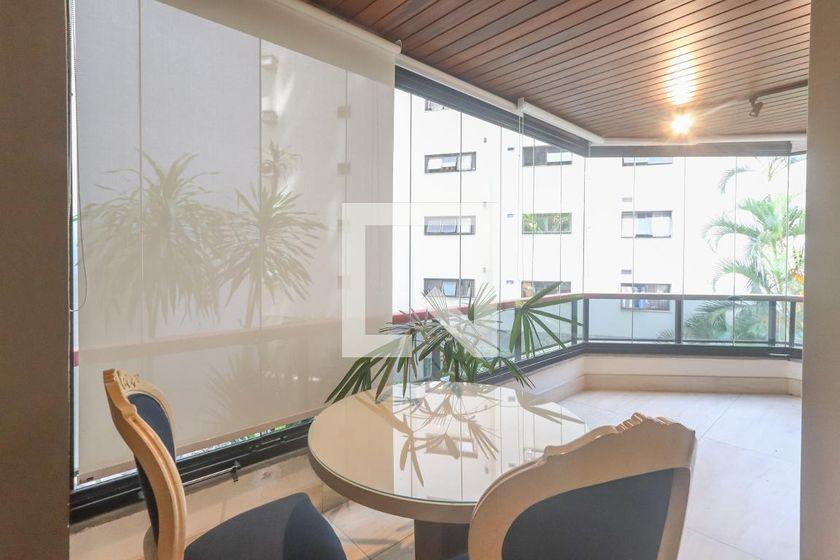 Apartamento à Venda – Itaim Bibi, 5 Quartos, 182 m² – São Paulo