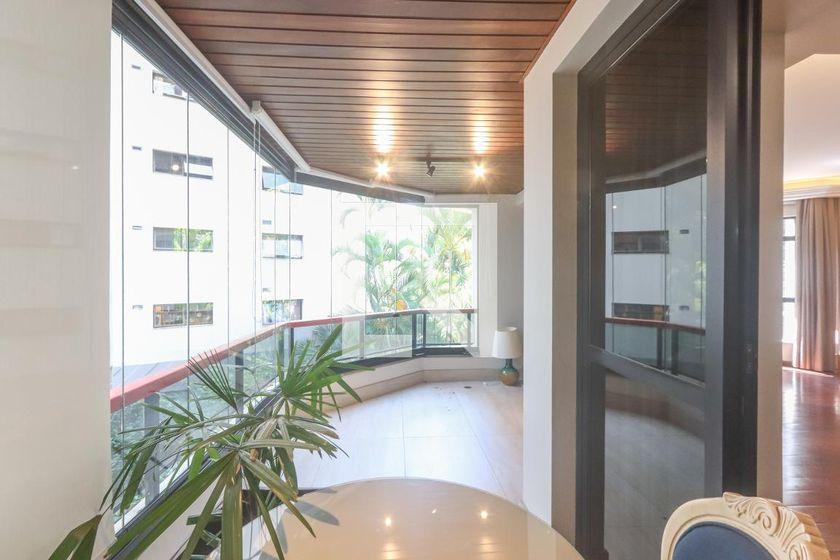 Apartamento à Venda – Itaim Bibi, 5 Quartos, 182 m² – São Paulo