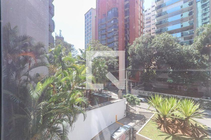 Apartamento à Venda – Itaim Bibi, 5 Quartos, 182 m² – São Paulo
