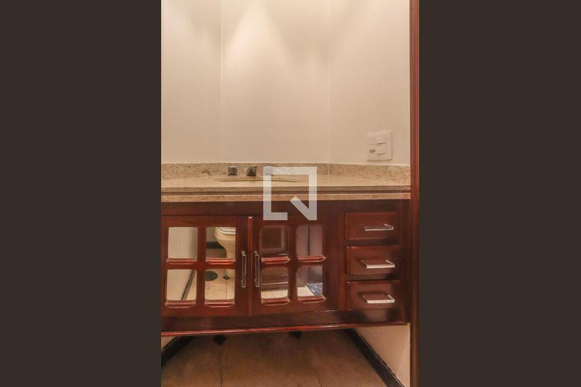 Apartamento à Venda – Itaim Bibi, 5 Quartos, 182 m² – São Paulo