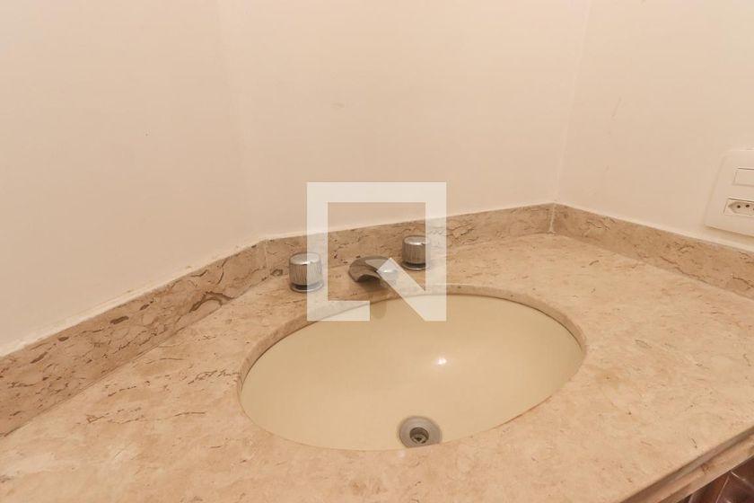 Apartamento à Venda – Itaim Bibi, 5 Quartos, 182 m² – São Paulo