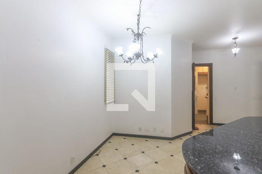 Apartamento à Venda – Itaim Bibi, 5 Quartos, 182 m² – São Paulo