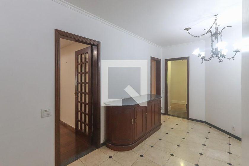 Apartamento à Venda – Itaim Bibi, 5 Quartos, 182 m² – São Paulo