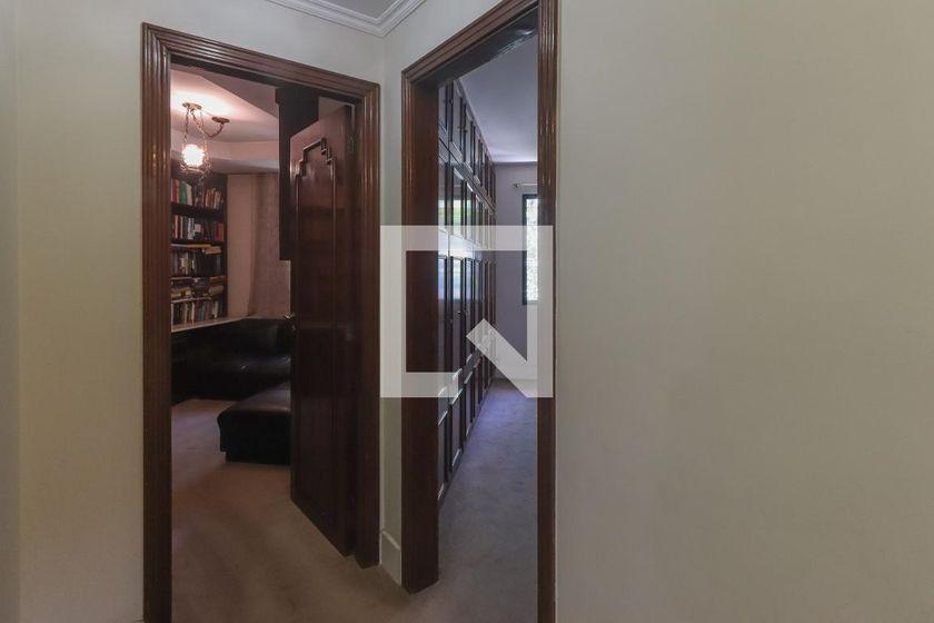 Apartamento à Venda – Itaim Bibi, 5 Quartos, 182 m² – São Paulo