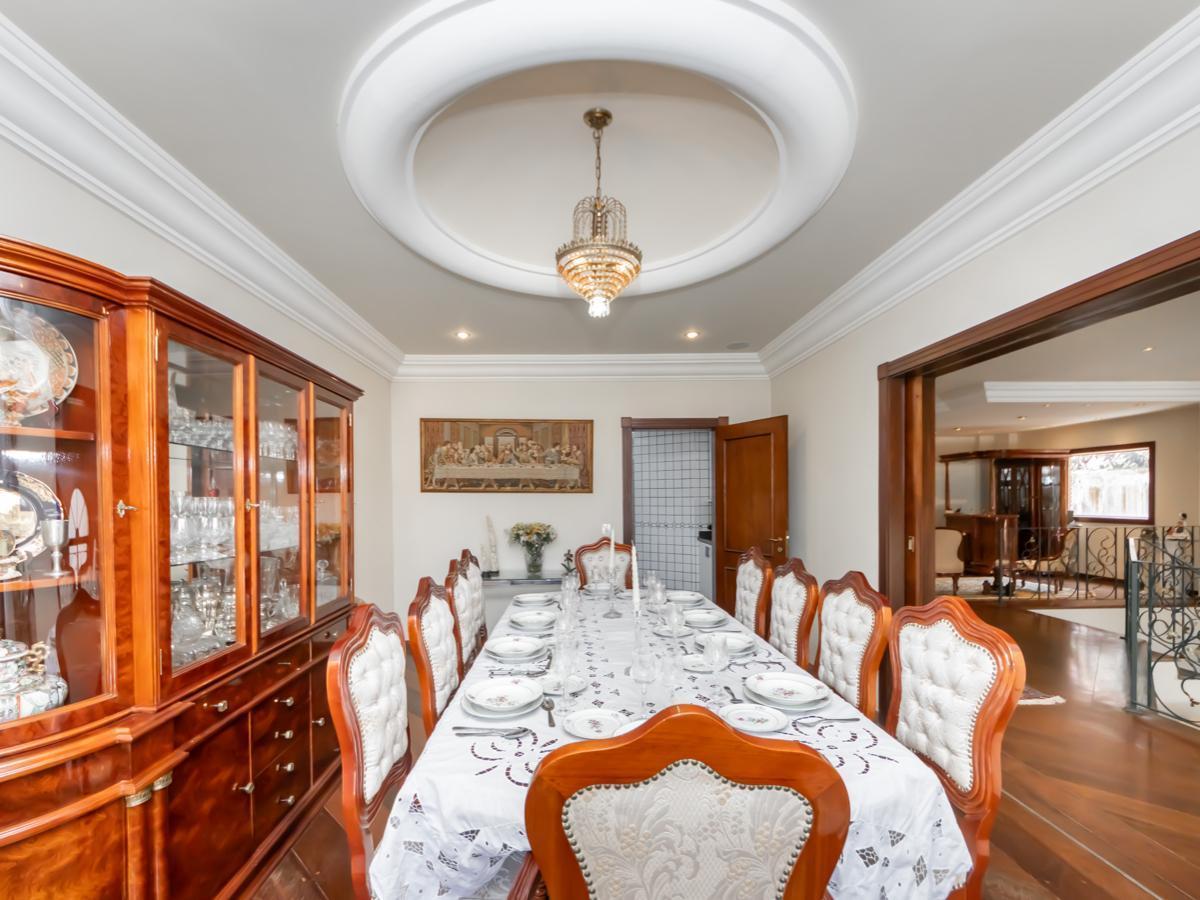 Funcional casa tipo para venda em Alto Da Boa Vista com 4 quartos, sendo 4 suítes, 788m²
