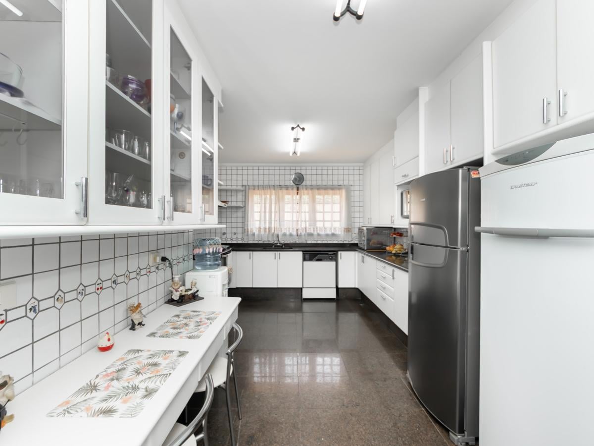 Funcional casa tipo para venda em Alto Da Boa Vista com 4 quartos, sendo 4 suítes, 788m²