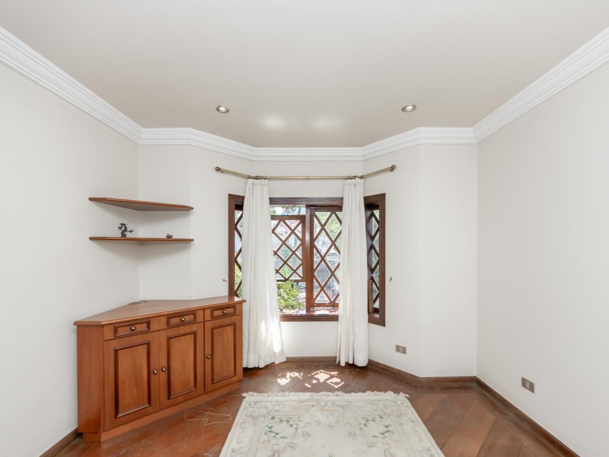 Funcional casa tipo para venda em Alto Da Boa Vista com 4 quartos, sendo 4 suítes, 788m²