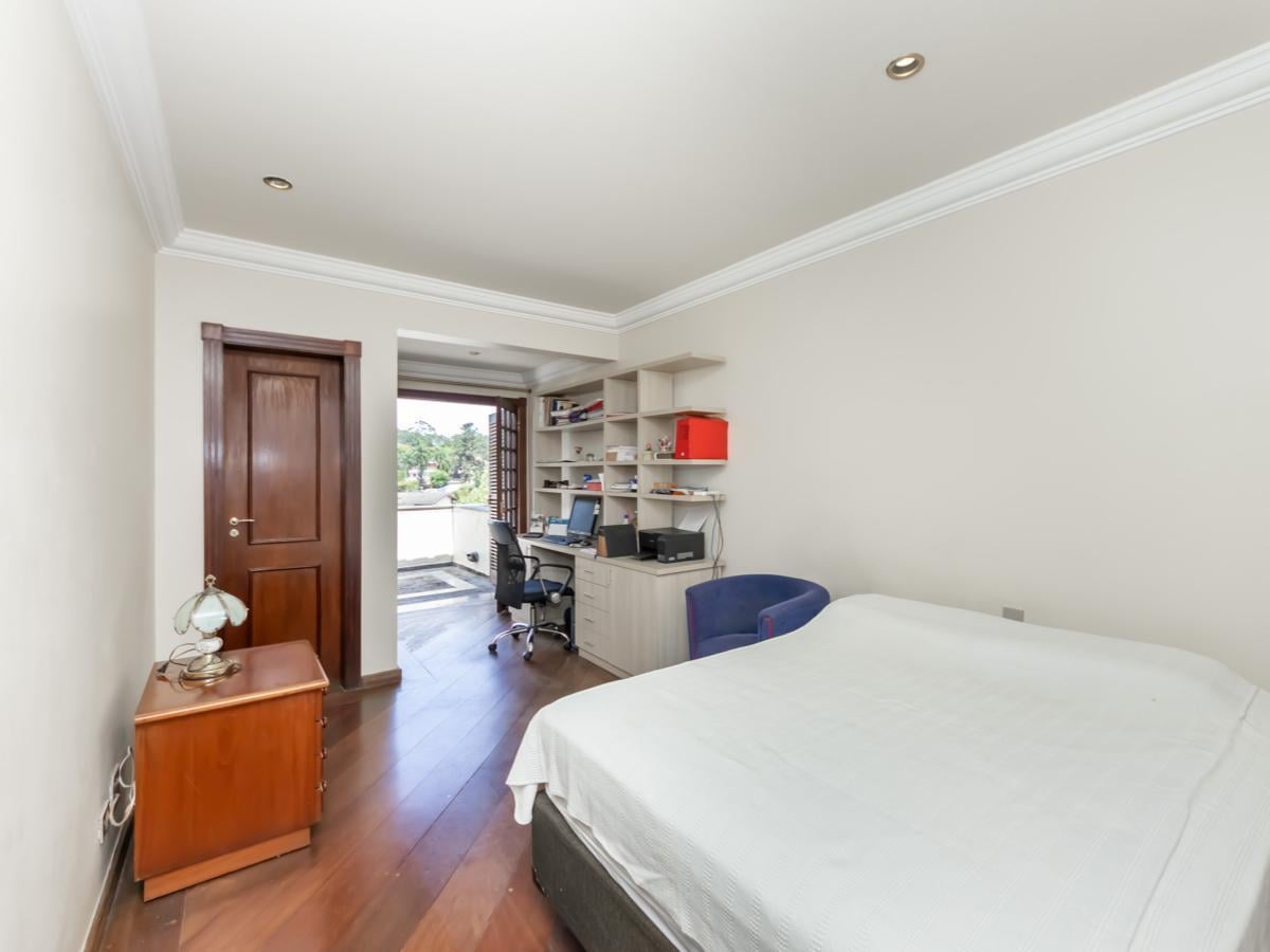 Funcional casa tipo para venda em Alto Da Boa Vista com 4 quartos, sendo 4 suítes, 788m²