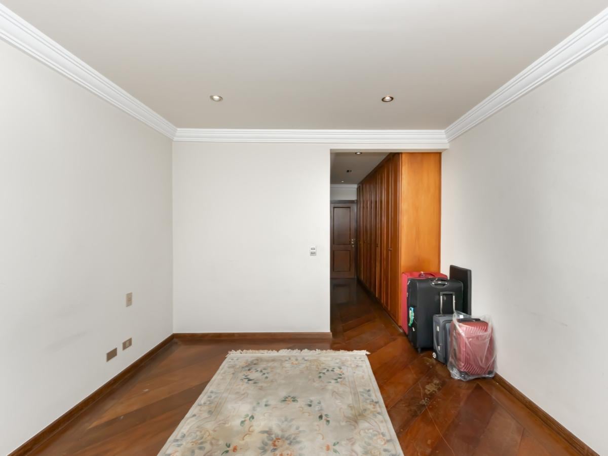 Funcional casa tipo para venda em Alto Da Boa Vista com 4 quartos, sendo 4 suítes, 788m²