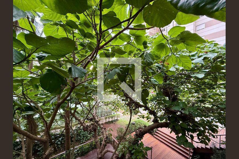 Apartamento à Venda – Campo Belo, 3 Quartos, 180 m² – São Paulo