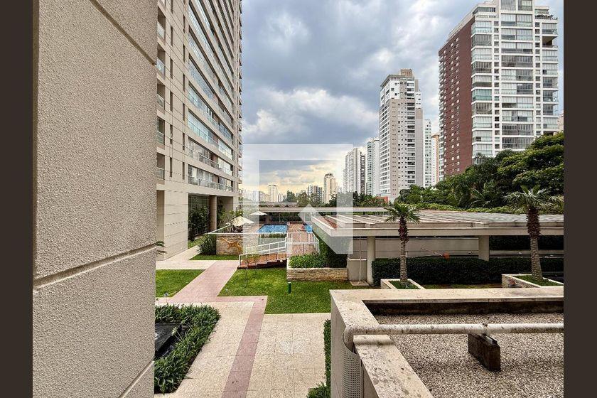 Apartamento à Venda – Campo Belo, 3 Quartos, 180 m² – São Paulo