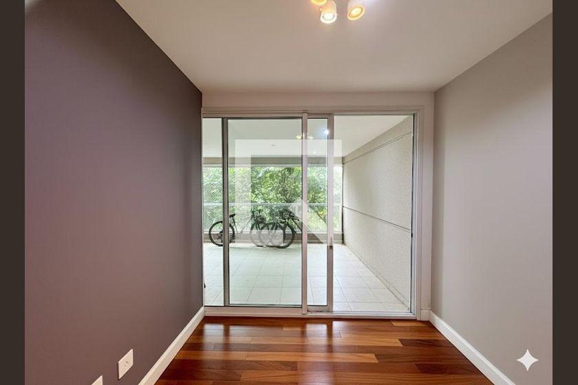 Apartamento à Venda – Campo Belo, 3 Quartos, 180 m² – São Paulo
