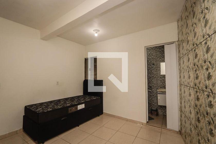 Casa à Venda – Jardim Miriam, 1 Quarto, 30 m² – São Paulo