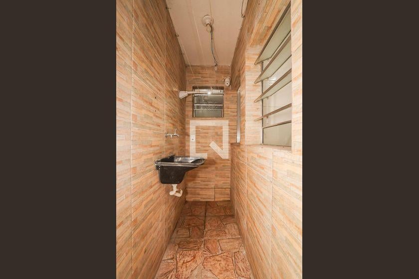 Casa à Venda – Jardim Miriam, 1 Quarto, 30 m² – São Paulo