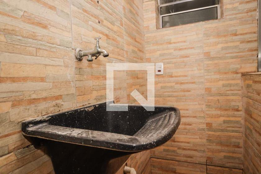 Casa à Venda – Jardim Miriam, 1 Quarto, 30 m² – São Paulo