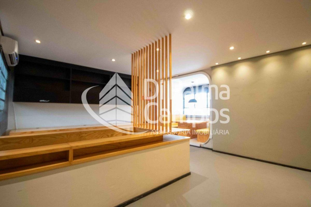 Prédio Comercial com 181m² para alugar na Aclimação.
