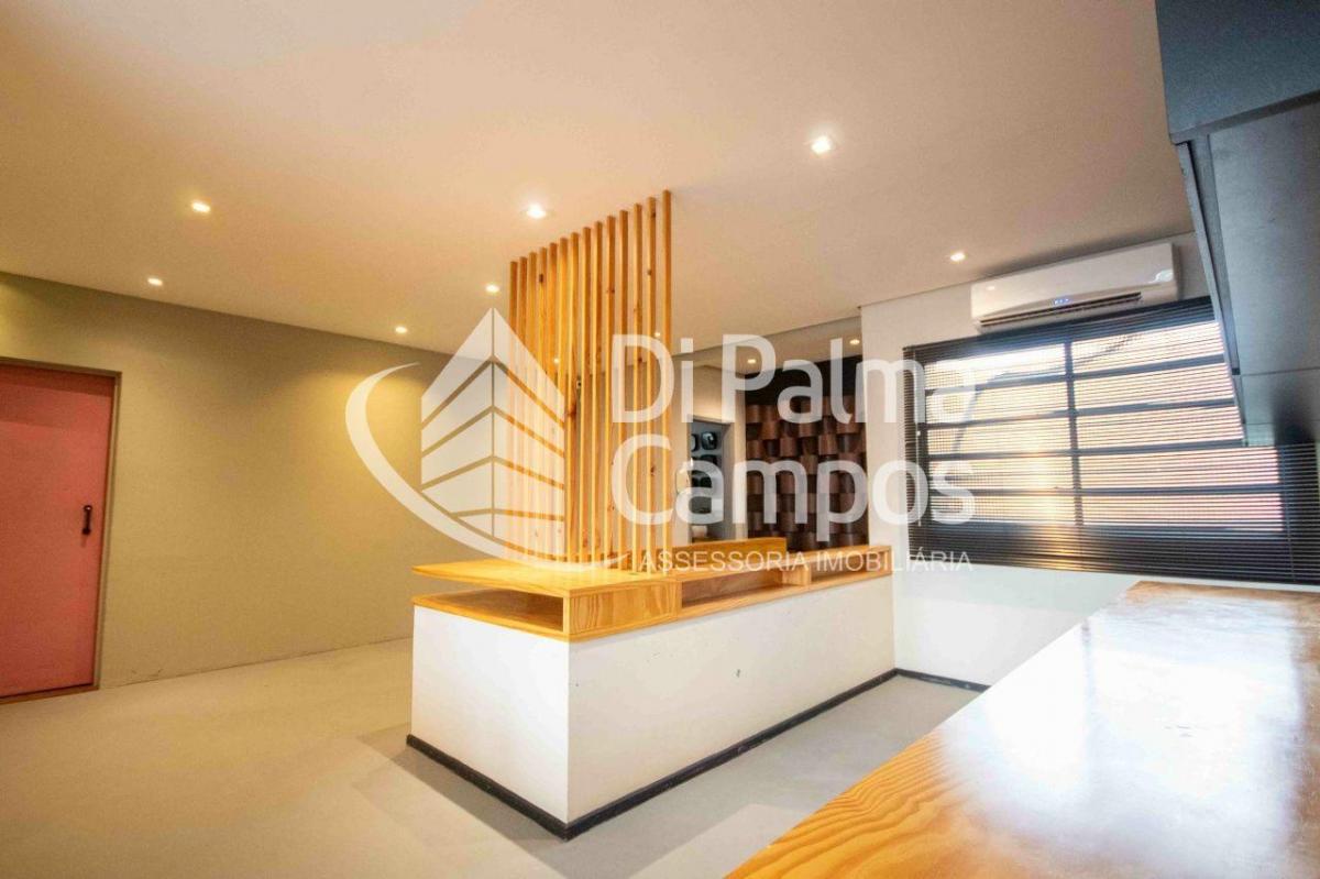 Prédio Comercial com 181m² para alugar na Aclimação.