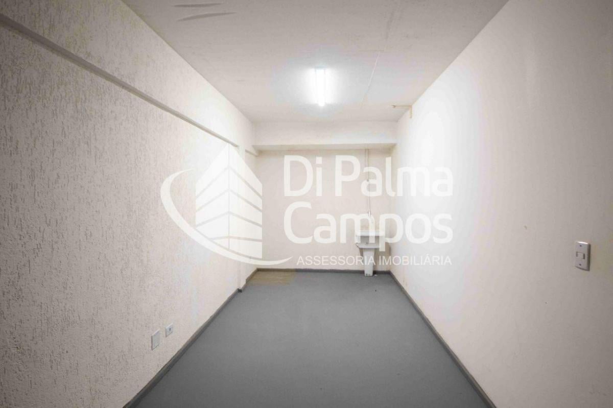 Prédio Comercial com 181m² para alugar na Aclimação.