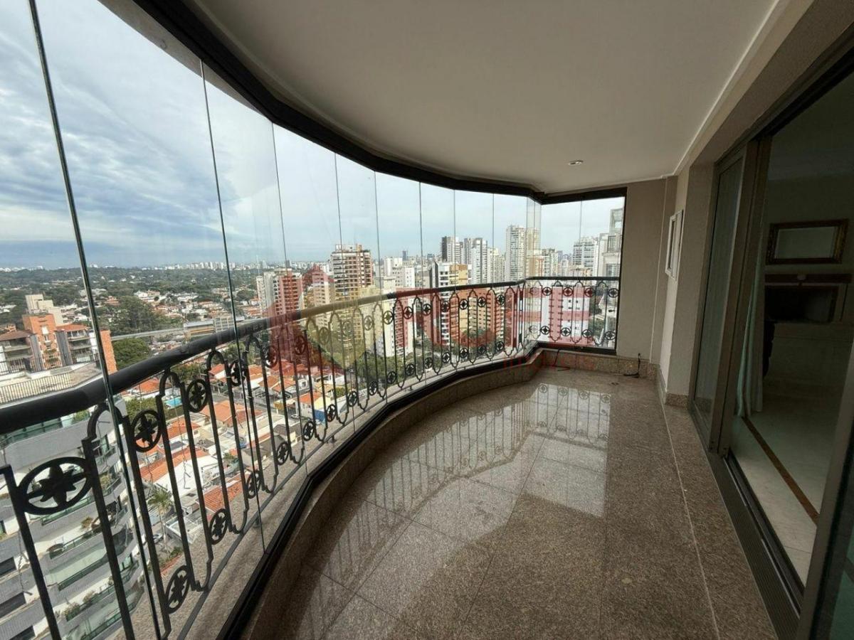 Apartamento à venda com 4 suítes e 4 vagas com carregador elétrico, 285m² – Campo Belo