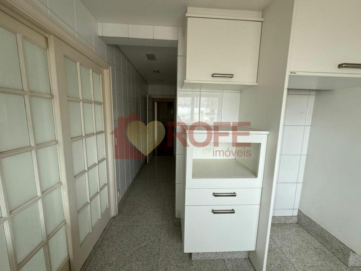 Apartamento à venda com 4 suítes e 4 vagas com carregador elétrico, 285m² – Campo Belo