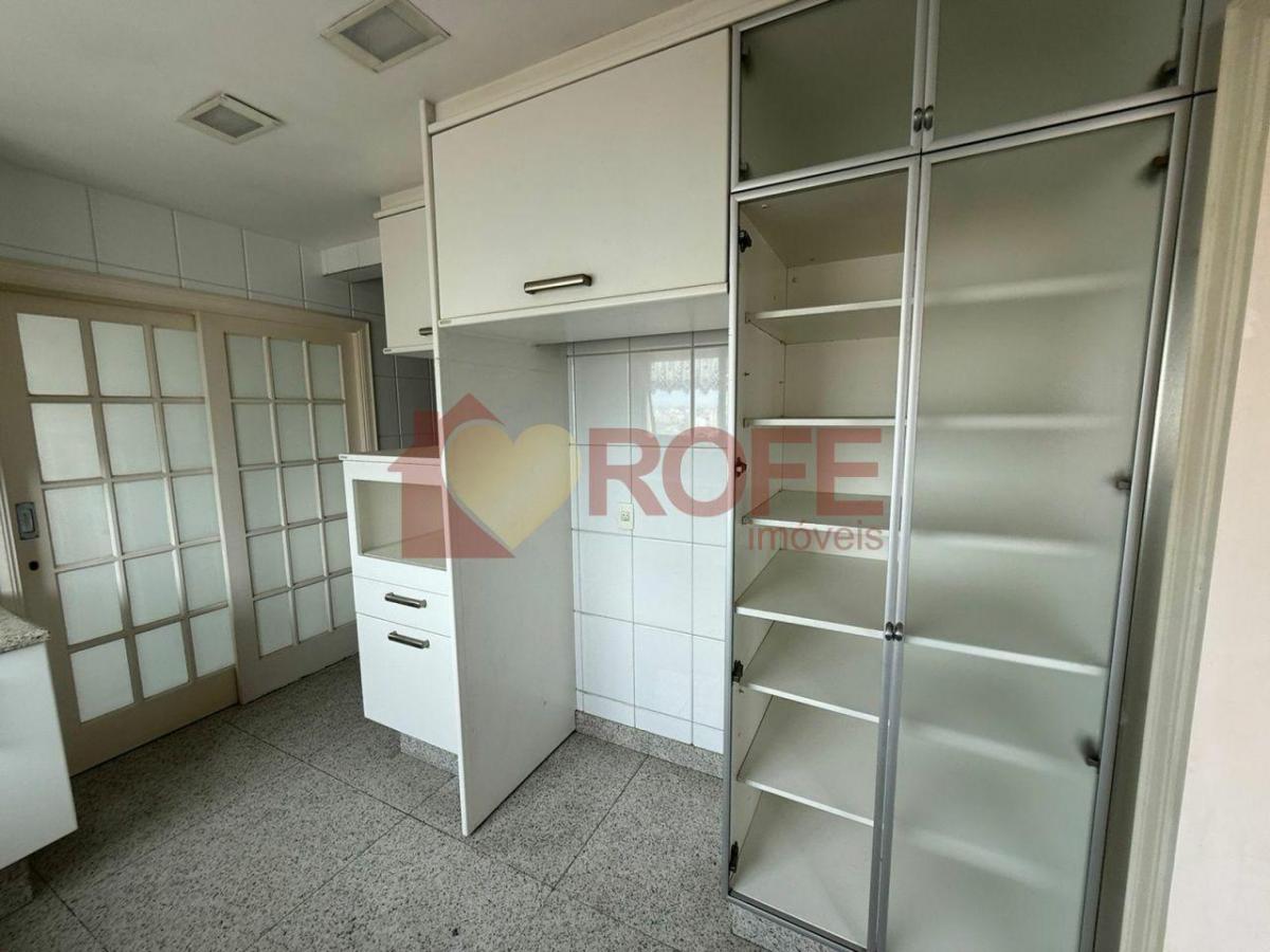 Apartamento à venda com 4 suítes e 4 vagas com carregador elétrico, 285m² – Campo Belo