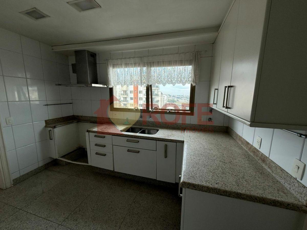 Apartamento à venda com 4 suítes e 4 vagas com carregador elétrico, 285m² – Campo Belo