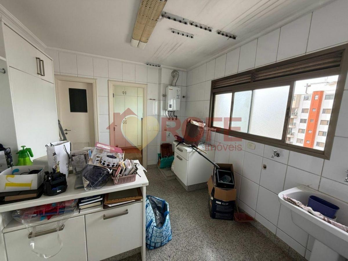 Apartamento à venda com 4 suítes e 4 vagas com carregador elétrico, 285m² – Campo Belo