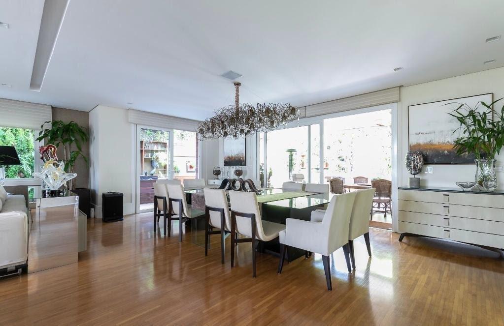 Casa em Condomínio 4 suítes 5 vagas a venda no Brooklin